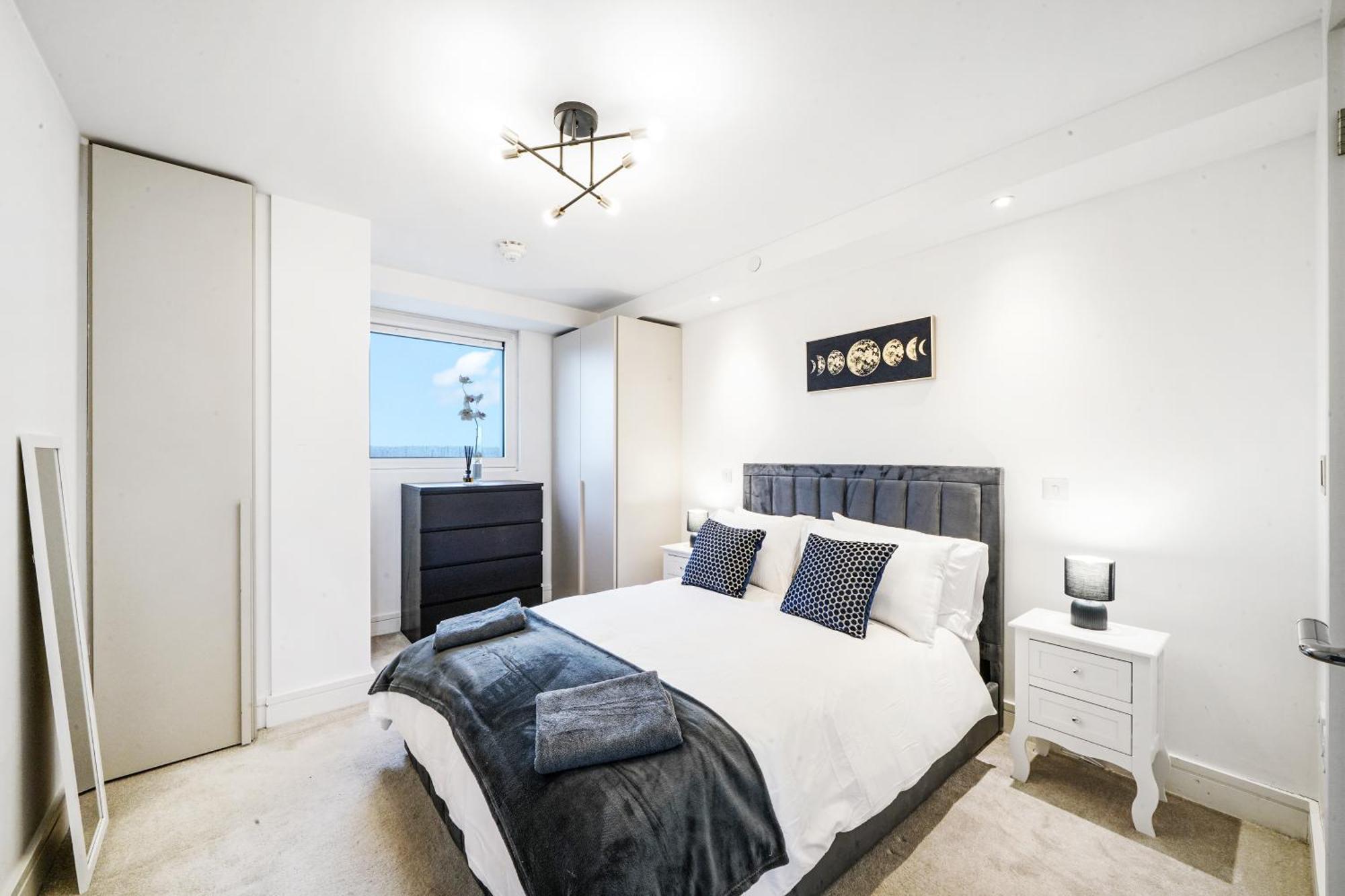 Luxury Apartment With Stunning Views On 10Th Floor Edgware Buitenkant foto