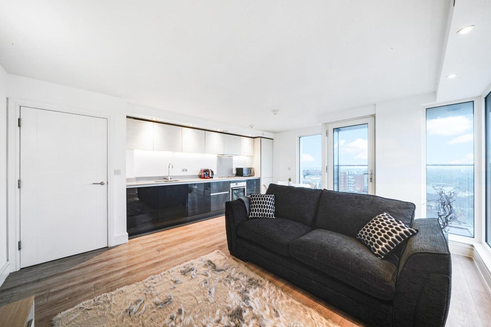 Luxury Apartment With Stunning Views On 10Th Floor Edgware Buitenkant foto